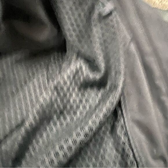 Lululemon Lightweight Bomber - Picture 10 of 10